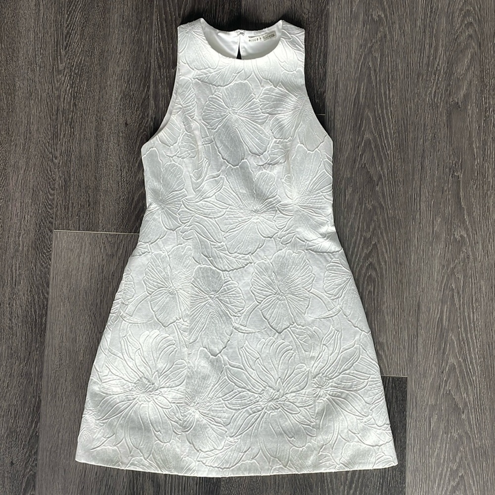 Alice and Olivia Coralia Lantern Dress With Open Back